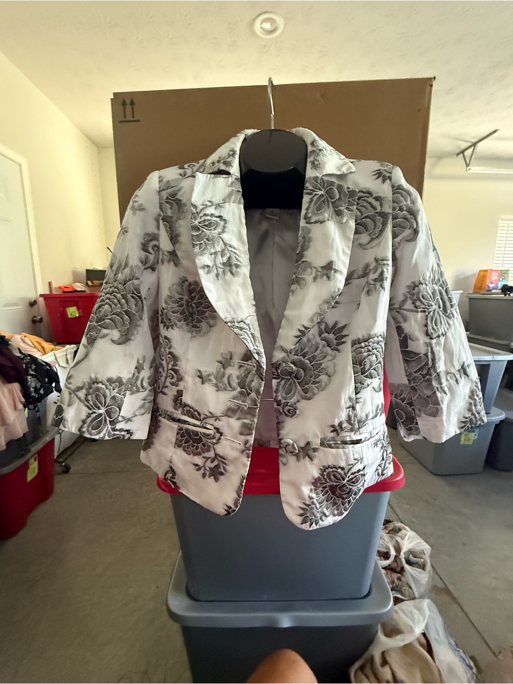 Womens Floral Embroidered Satin Jacket - White & Gray p46